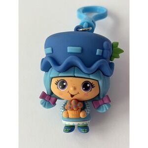 The World Of Strawberry Shortcake  Backpack Clip Blueberry Muffin Figure TLS Toy